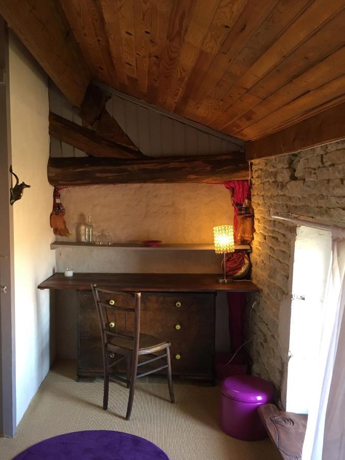 Bed & Breakfast Zen Au Marais Hammam Massages Maillezais