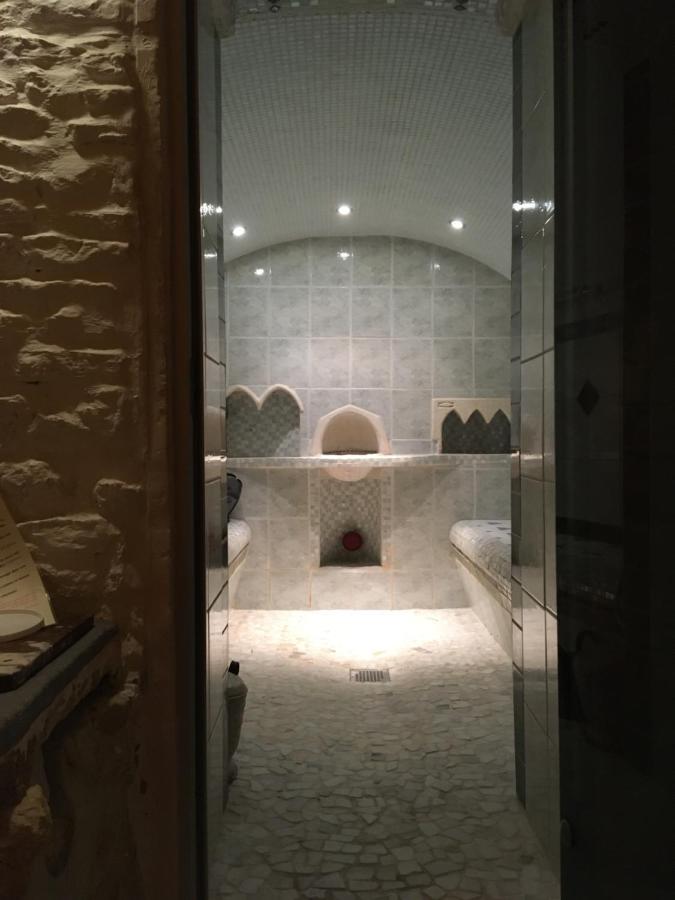 Zen Au Marais Hammam Massages Bed & Breakfast